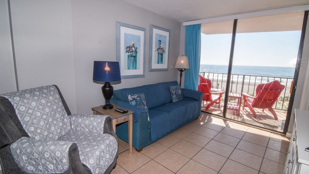 Photo of Livingroom in Crescent Beach
