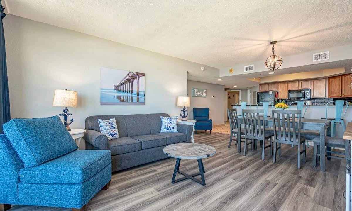 Photo of Livingroom in Downtown Myrtle Beach