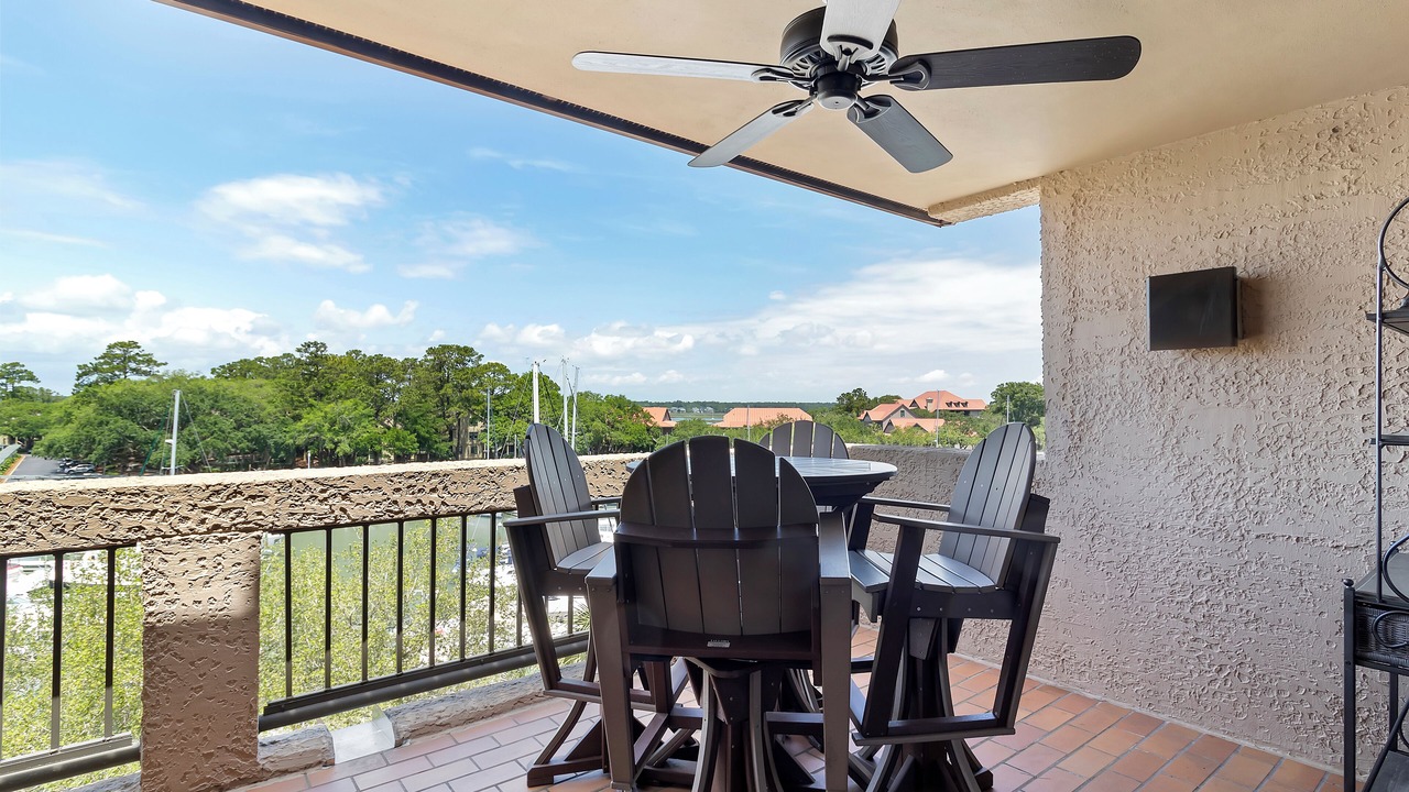 Photo of Patio Balcony in Shelter Cove