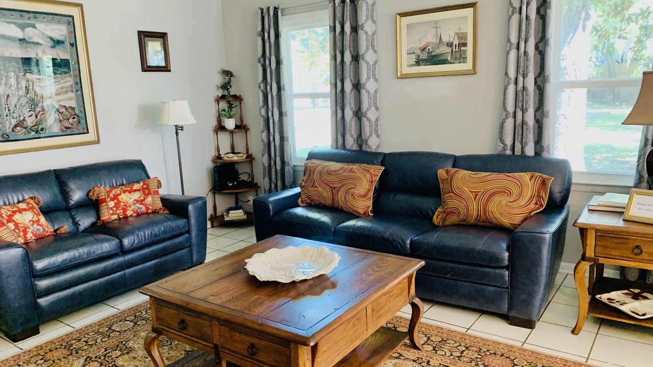 Photo of Livingroom in Mount Pleasant