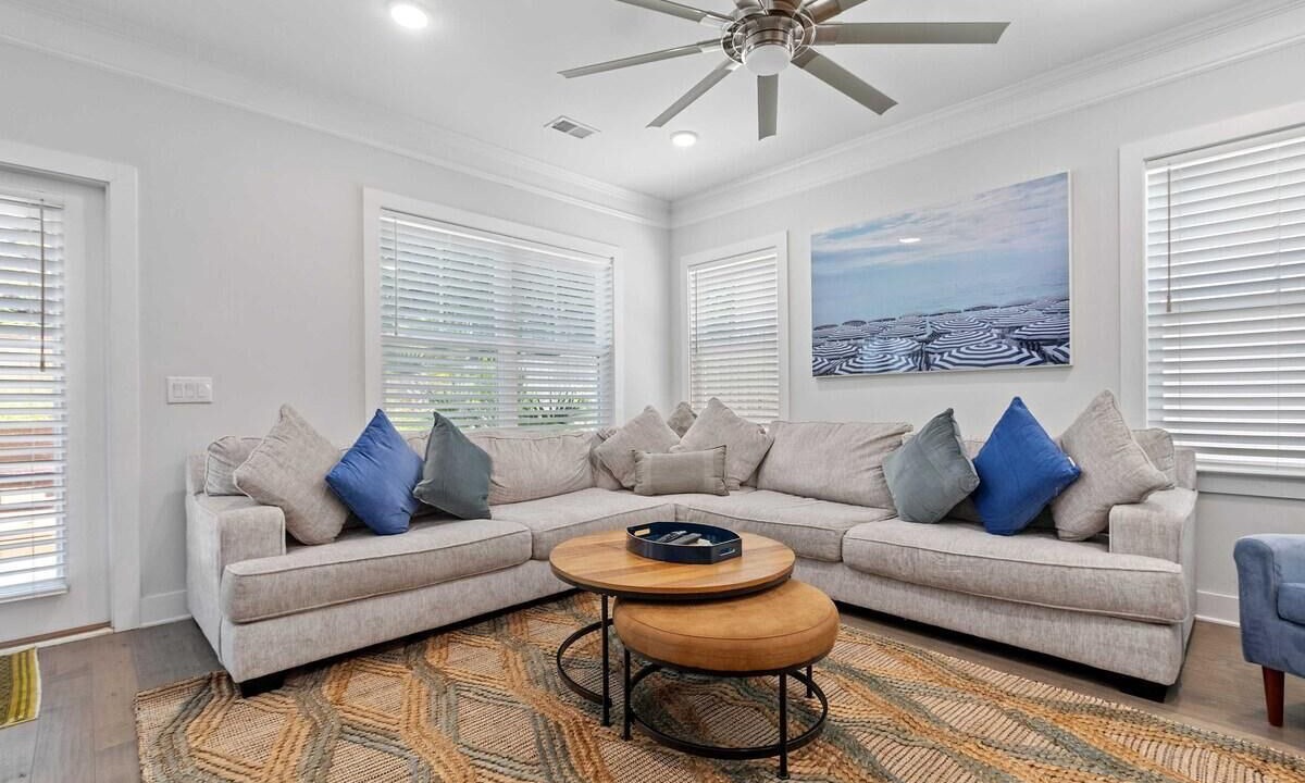Photo of Livingroom in Mount Pleasant