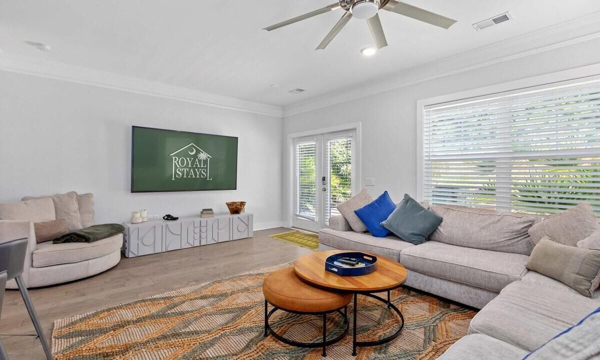 Photo of Livingroom in Mount Pleasant