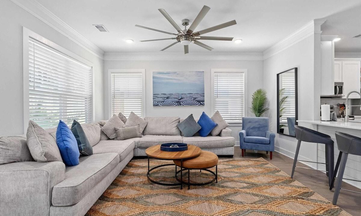 Photo of Livingroom in Mount Pleasant