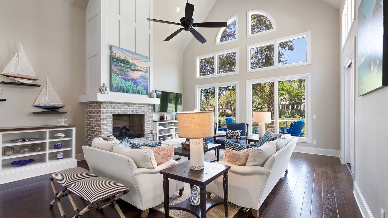 Photo of Livingroom in Vanderhorst Plantation