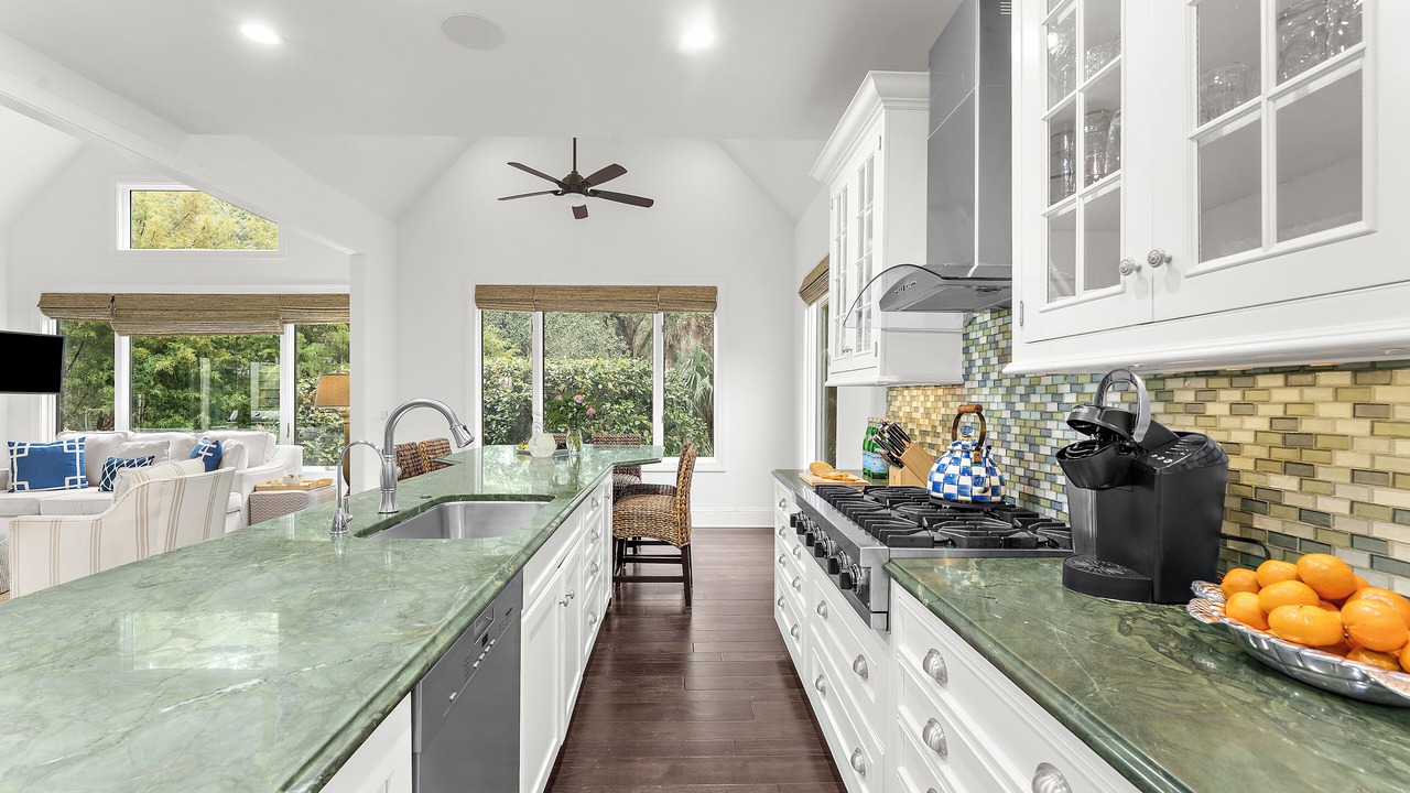 Photo of Kitchen in Vanderhorst Plantation