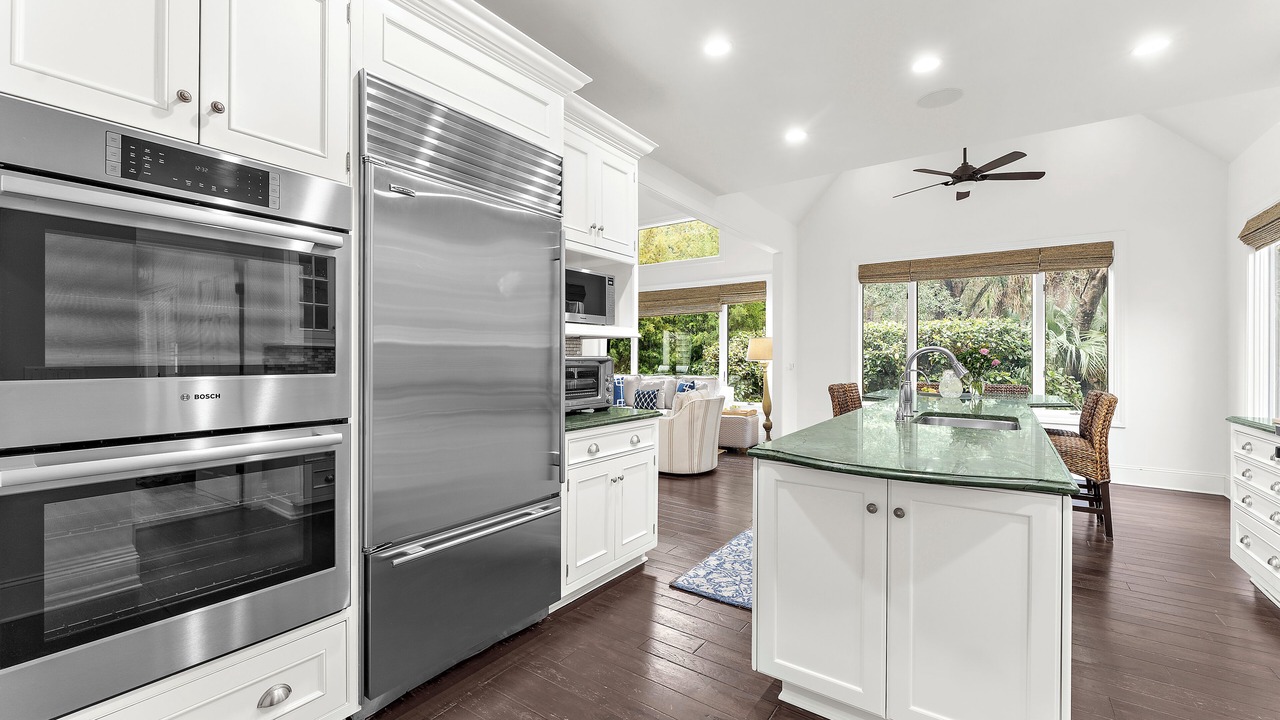 Photo of Kitchen in Vanderhorst Plantation