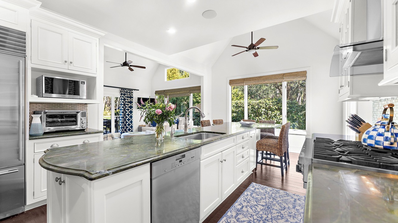 Photo of Kitchen in Vanderhorst Plantation