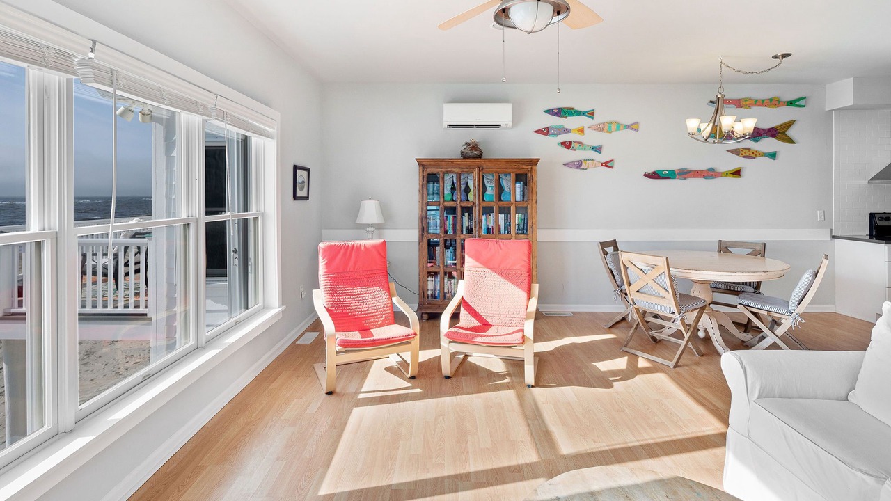 Photo of Livingroom in Sullivan's Island