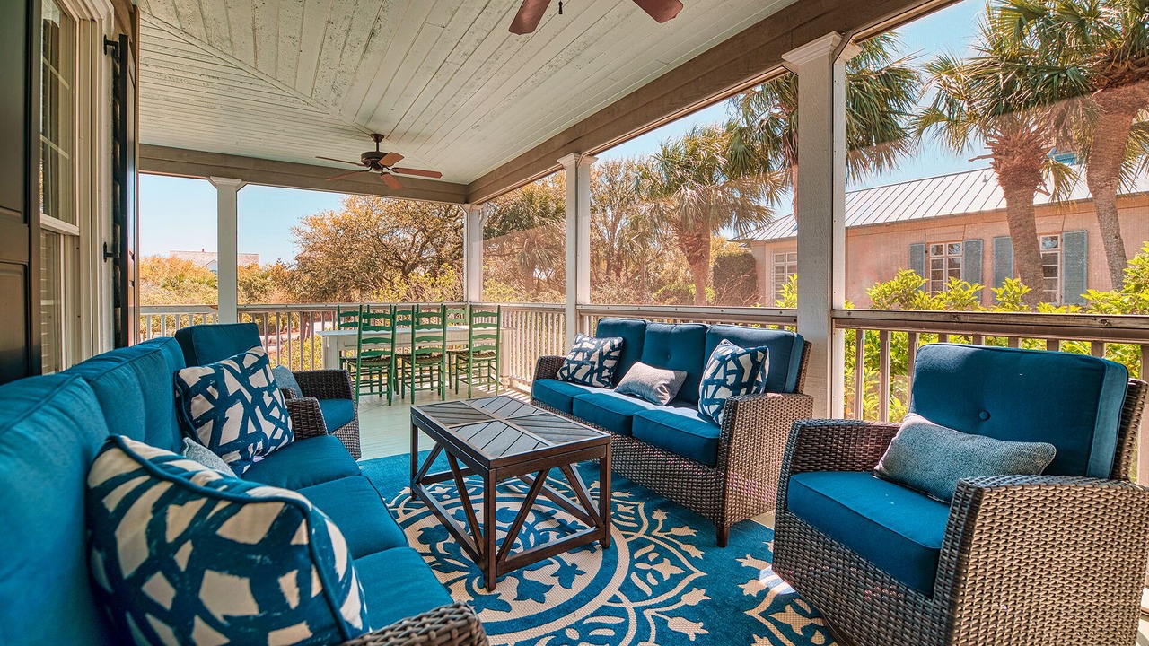 Photo of Livingroom in Debordieu Colony
