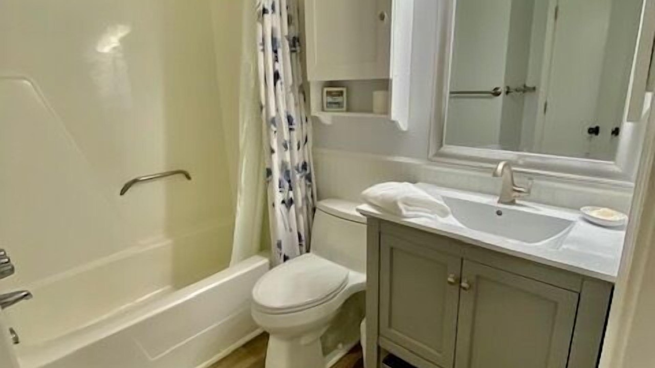 Photo of Bathroom in Isle of Palms