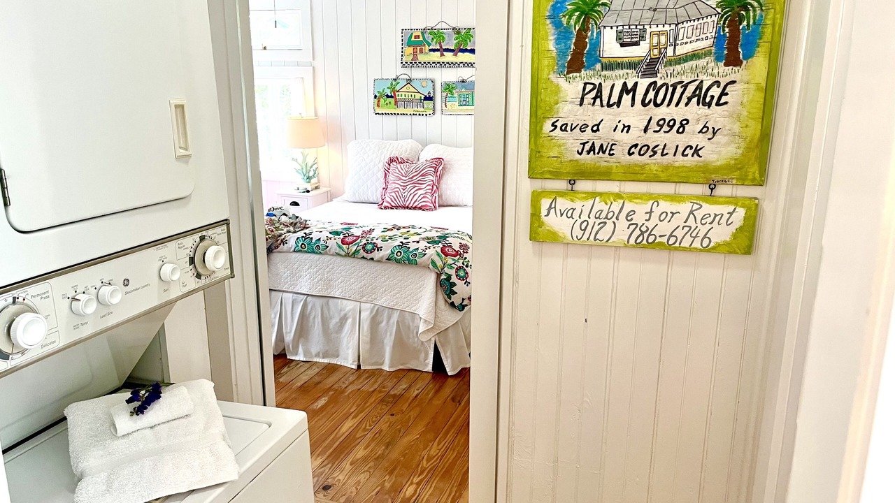 Photo of Bedroom in Savannah Beach