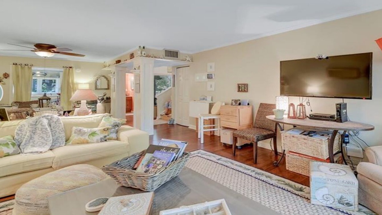 Photo of Livingroom in Harbour Town