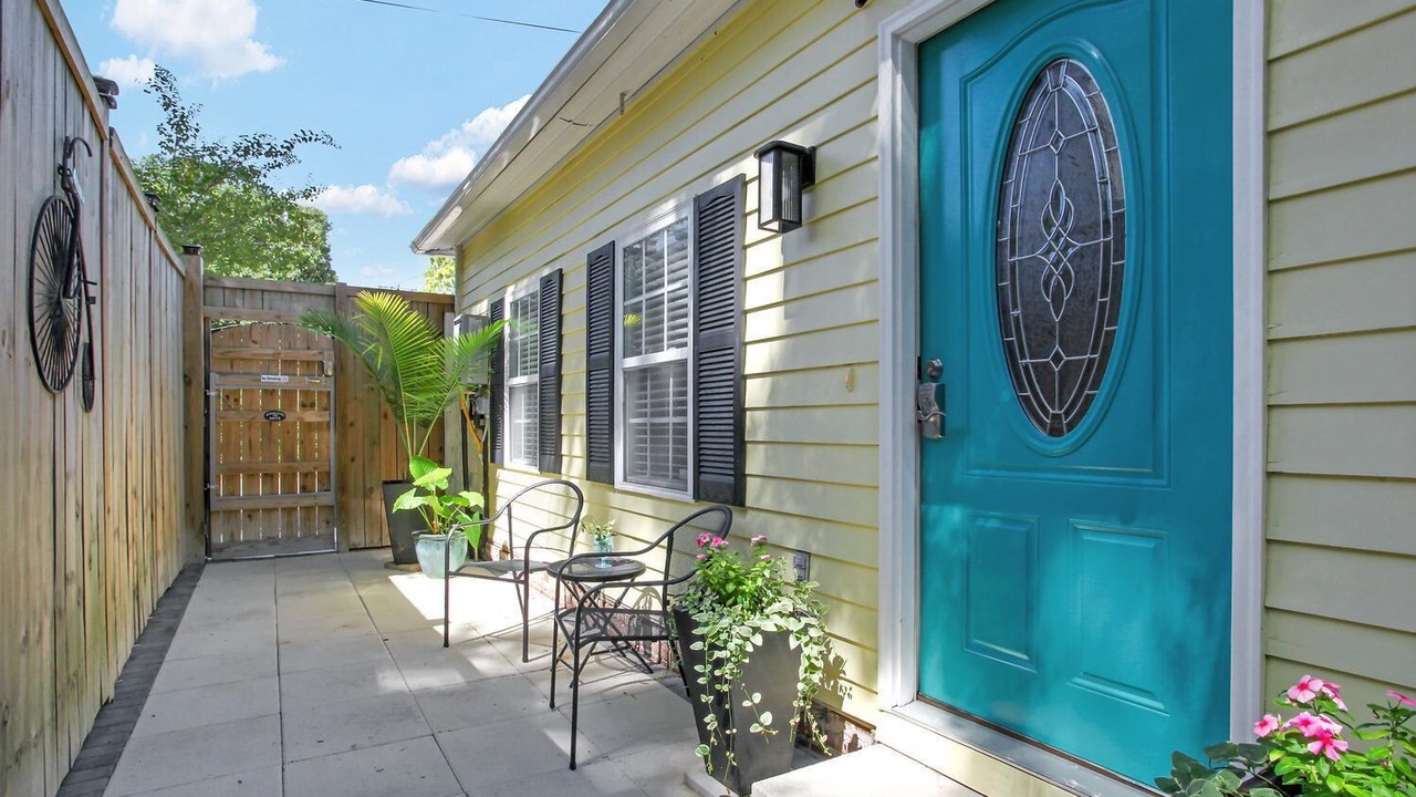 Photo of Outdoor in Metropolitan