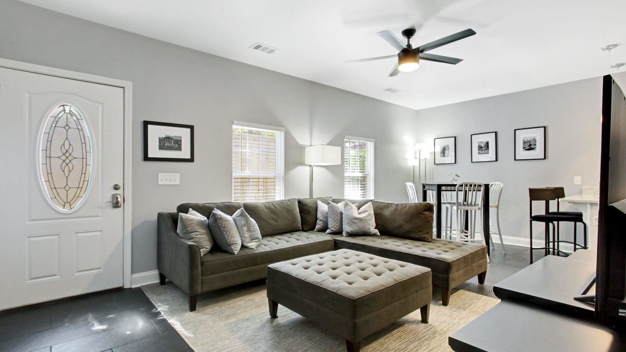 Photo of Livingroom in Metropolitan