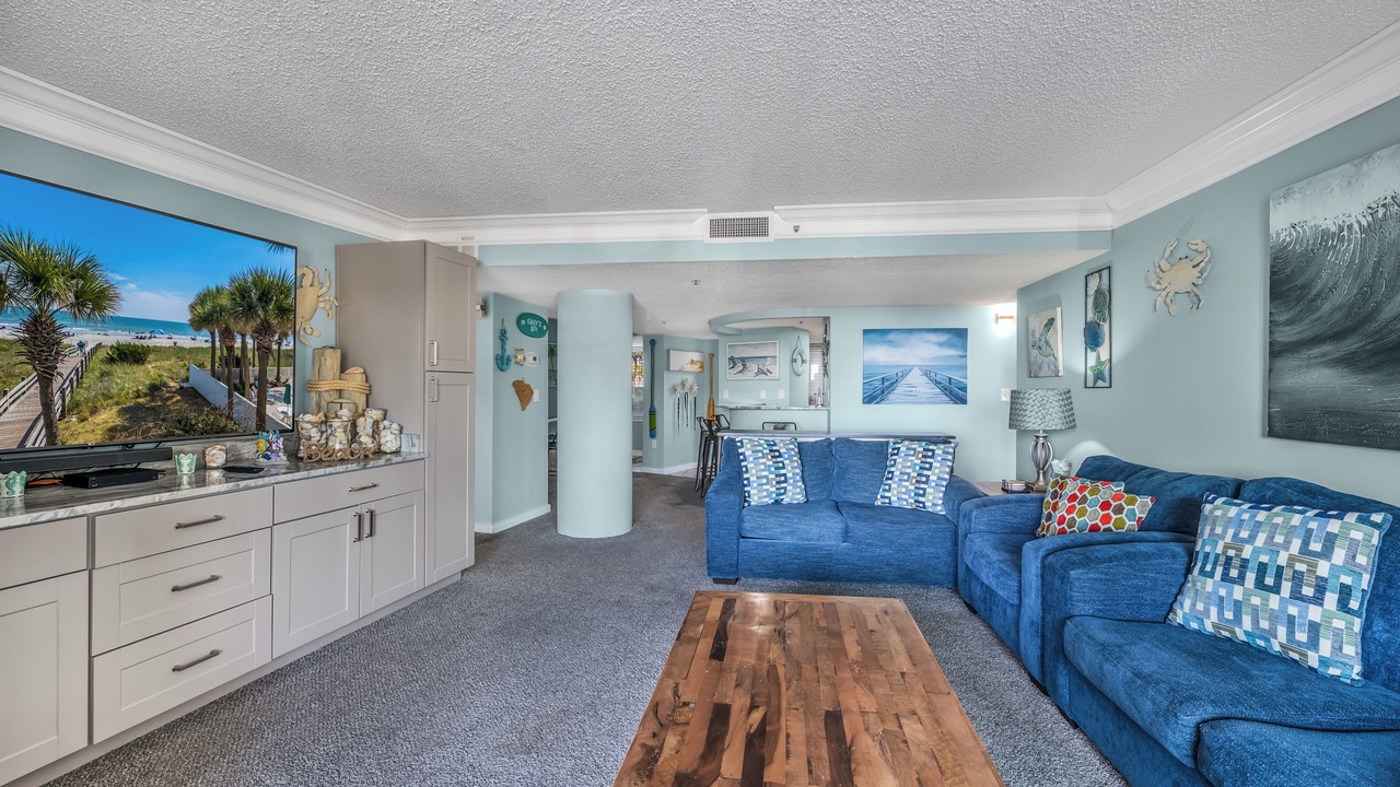 Photo of Livingroom in Arcadian Shores