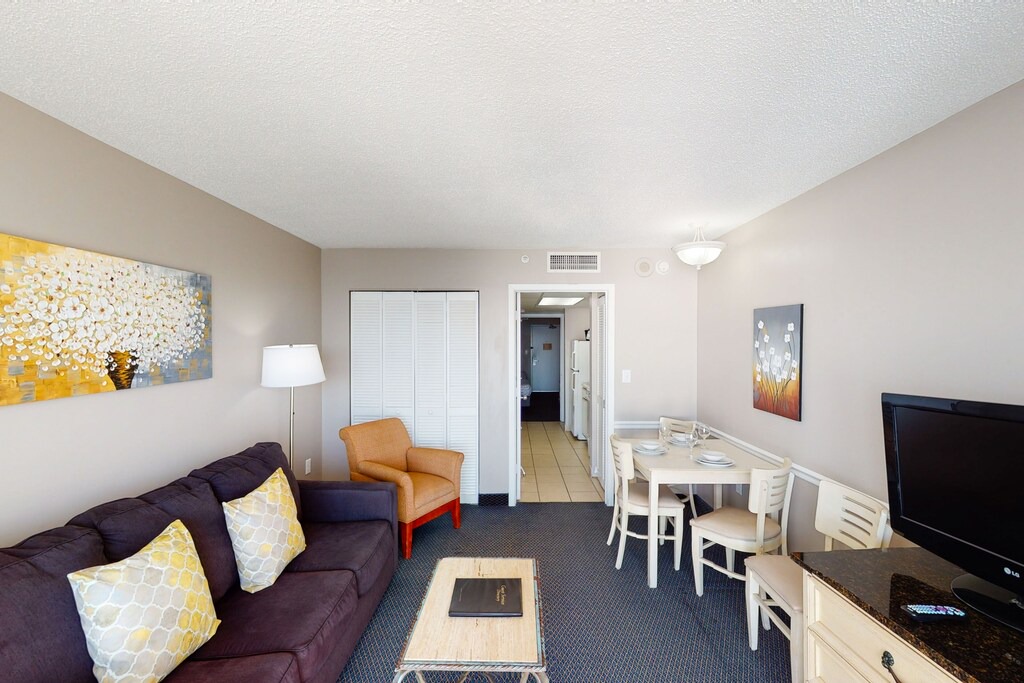 Photo of Livingroom in Myrtle Beach