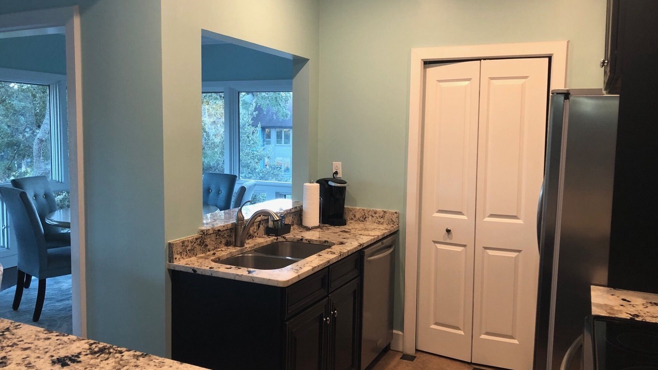 Photo of Kitchen in Vanderhorst Plantation
