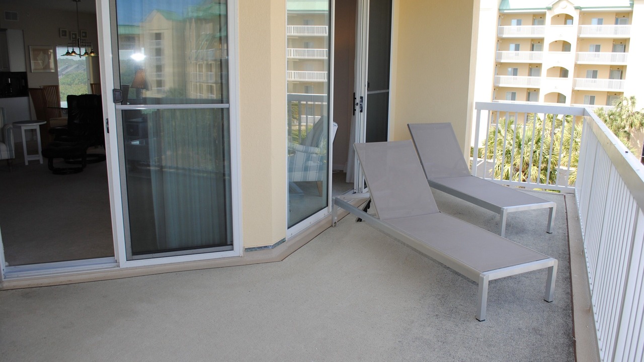 Photo of Patio Balcony in Litchfield by the Sea