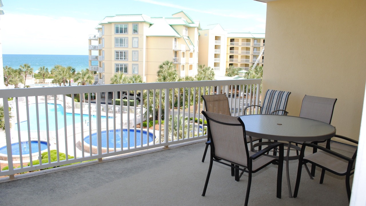 Photo of Patio Balcony in Litchfield by the Sea