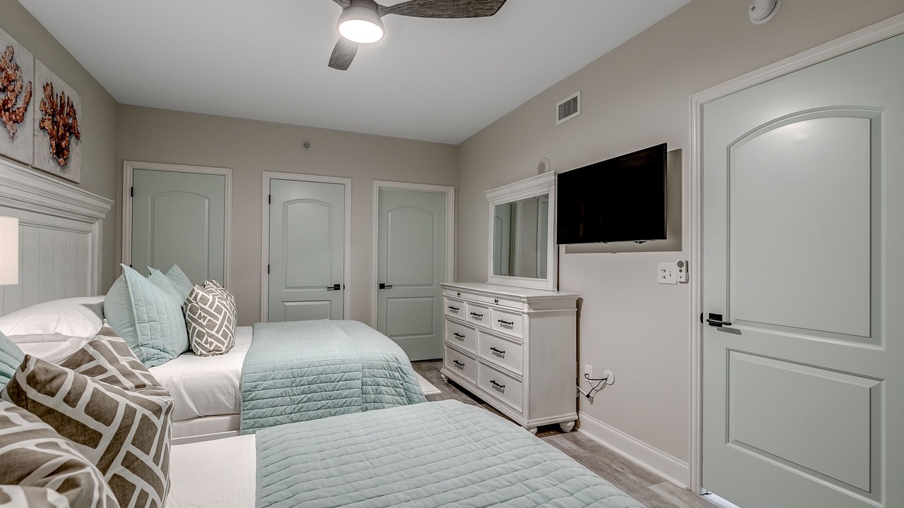 Photo of Bedroom in Windy Hill