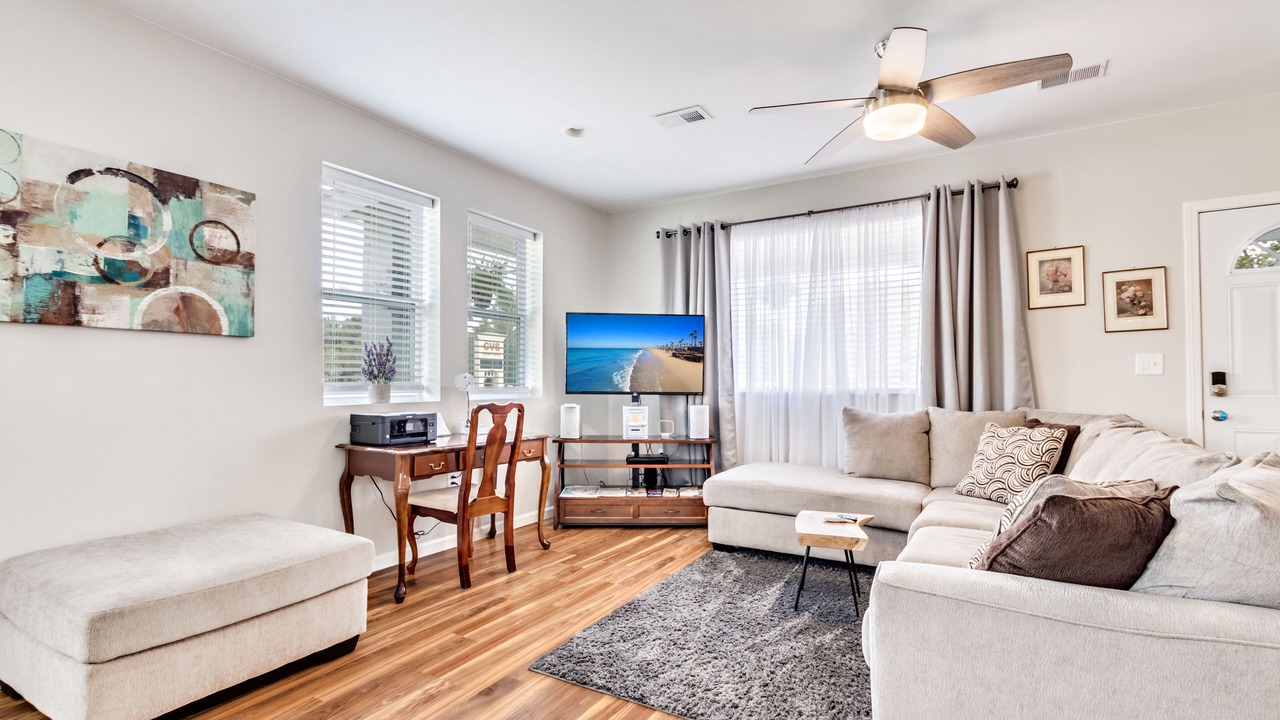 Photo of Livingroom in North Charleston