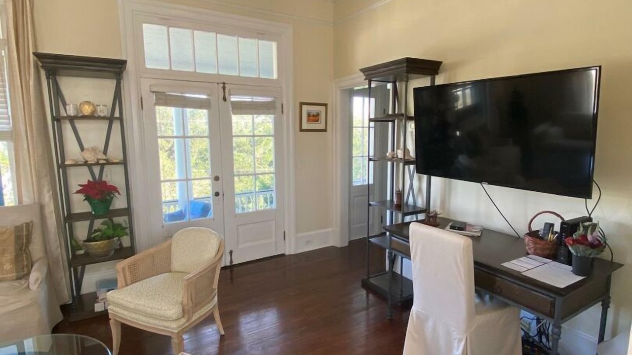 Photo of Livingroom in Sullivan's Island