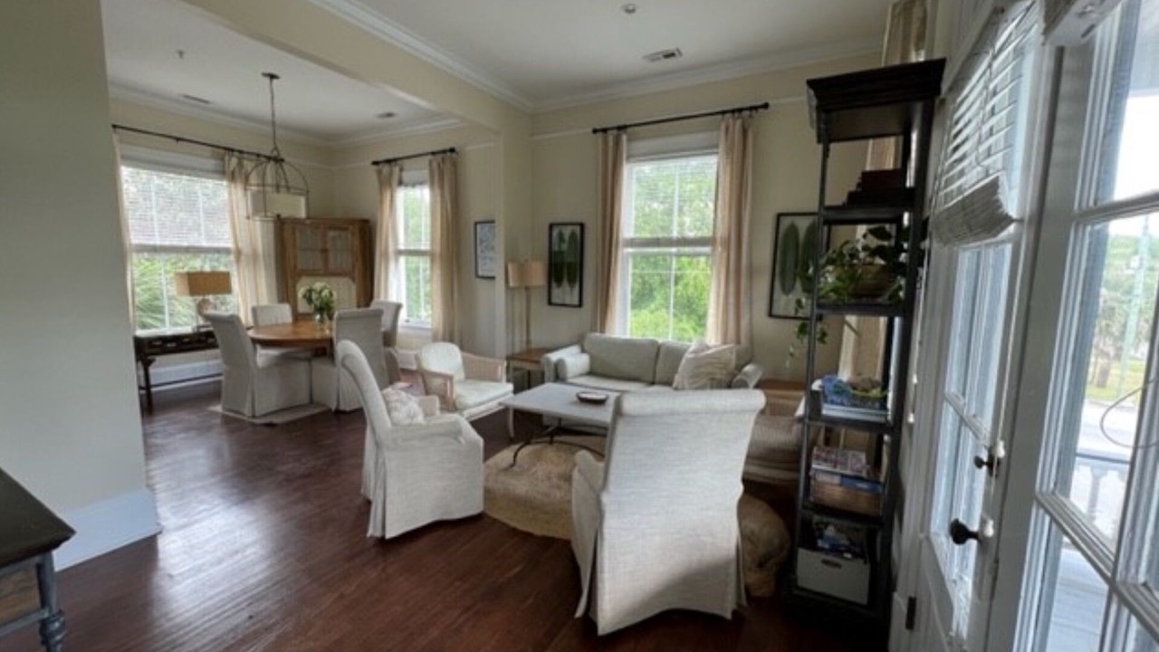Photo of Livingroom in Sullivan's Island