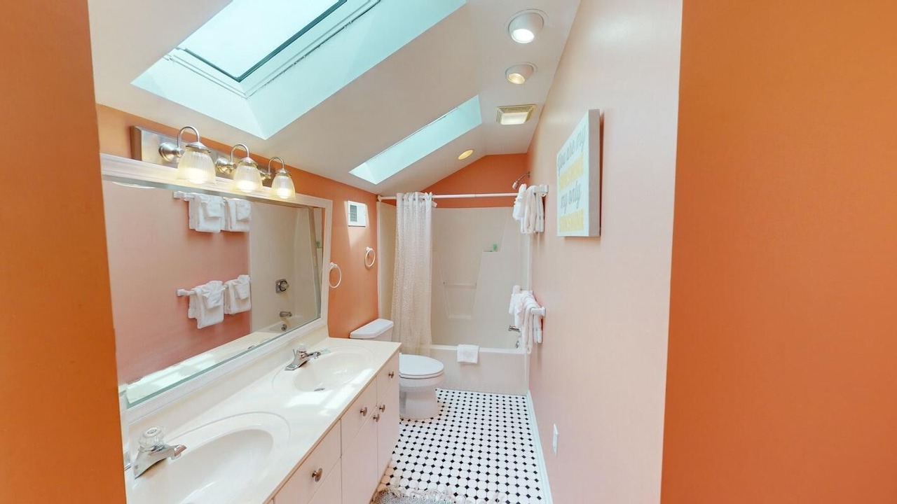 Photo of Bathroom in Litchfield by the Sea