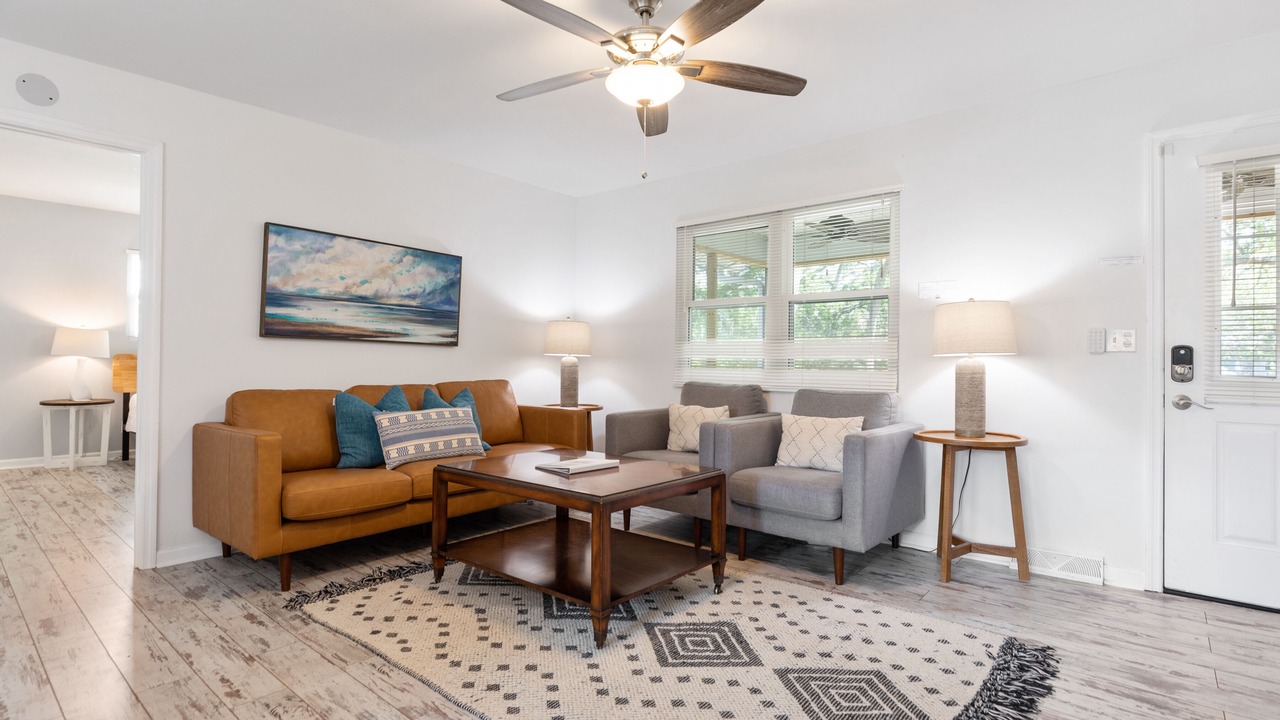 Photo of Livingroom in Sunset Point
