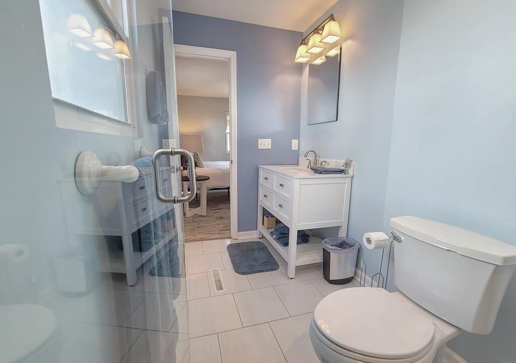 Photo of Bathroom in Sunset Point