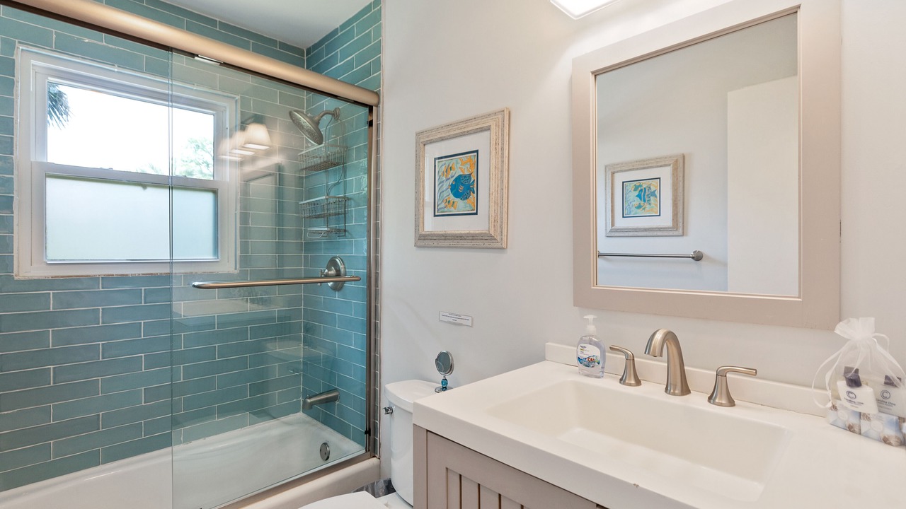 Photo of Bathroom in Sunset Point