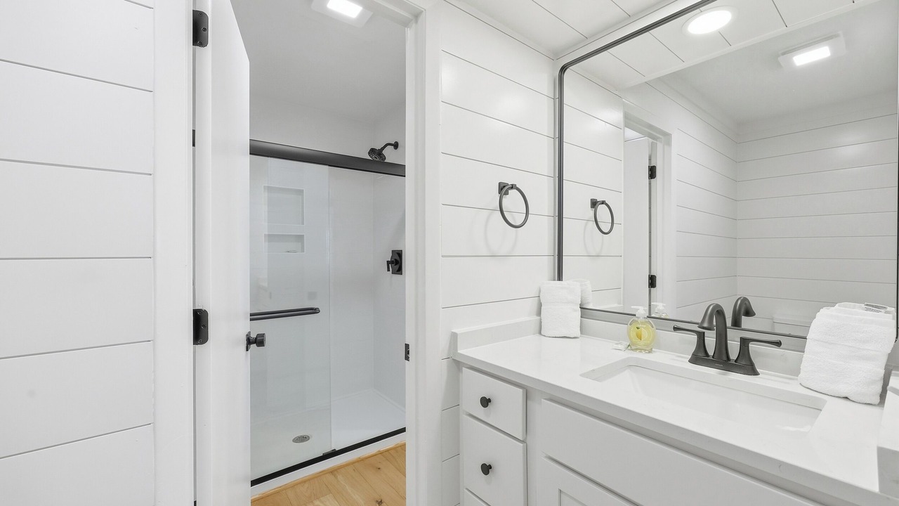 Photo of Bathroom in North Litchfield Beach