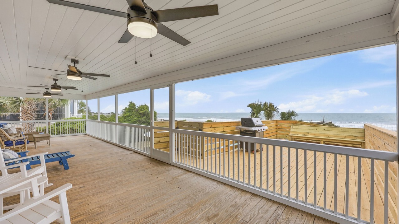 Photo of Patio Balcony in North Litchfield Beach
