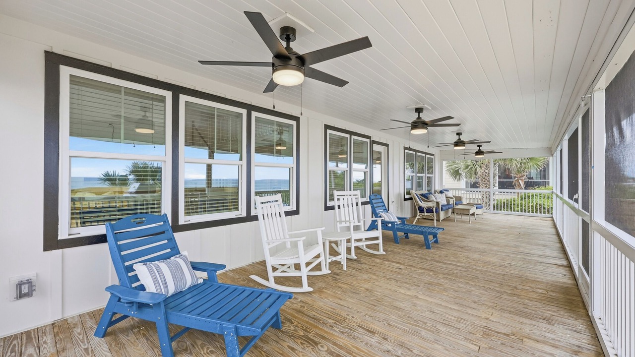 Photo of Patio Balcony in North Litchfield Beach