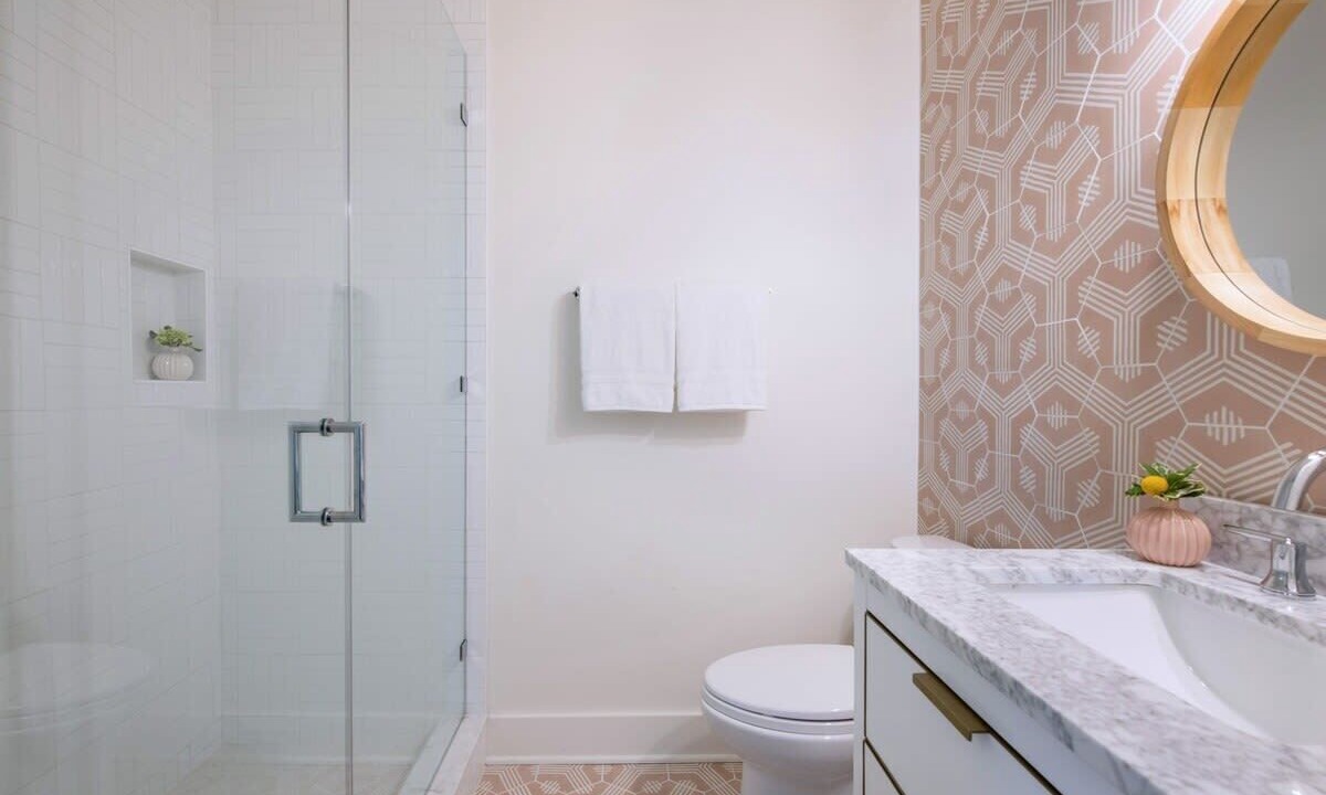 Photo of Bathroom in Cannonborough Elliotborough