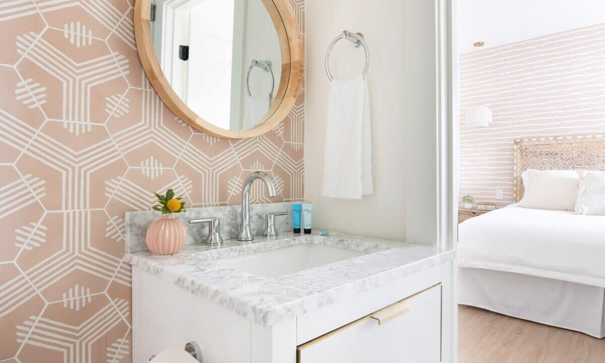 Photo of Bathroom in Cannonborough Elliotborough