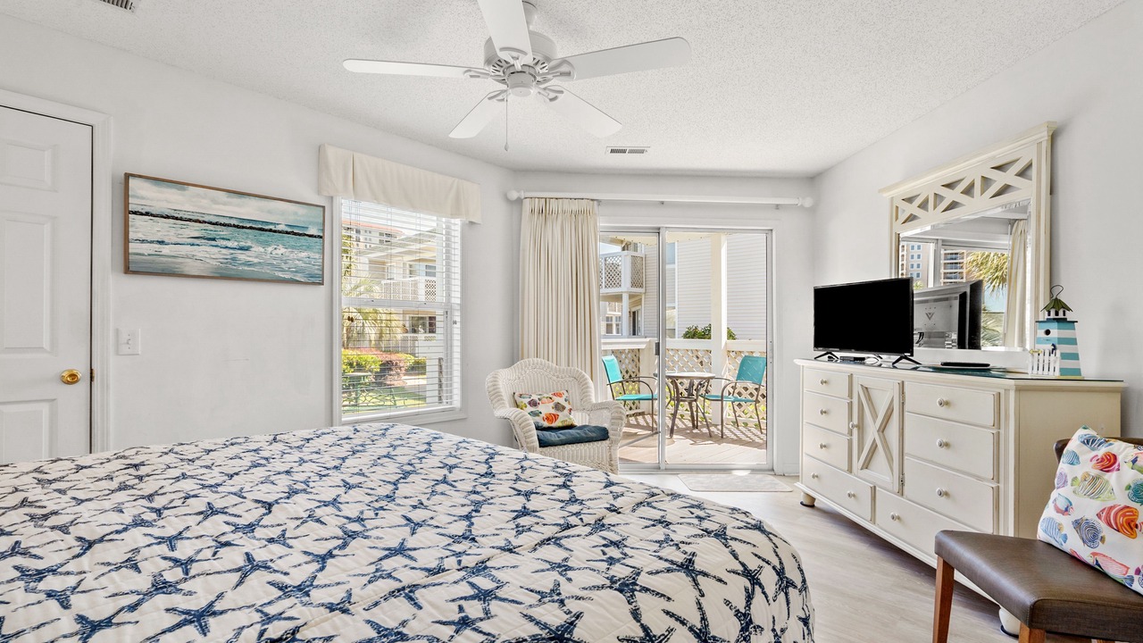 Photo of Bedroom in Cherry Grove Beach