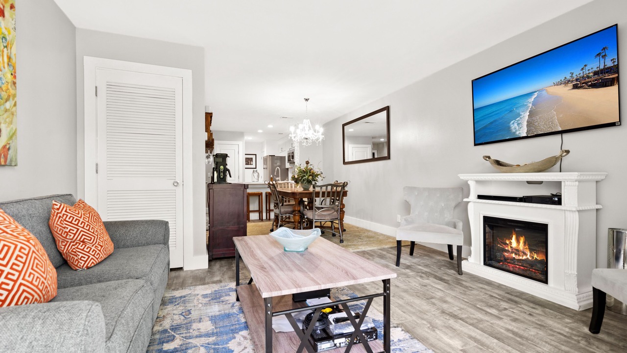 Photo of Livingroom in North Charleston