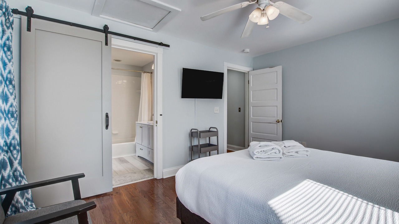 Photo of Bedroom in Downtown Charleston