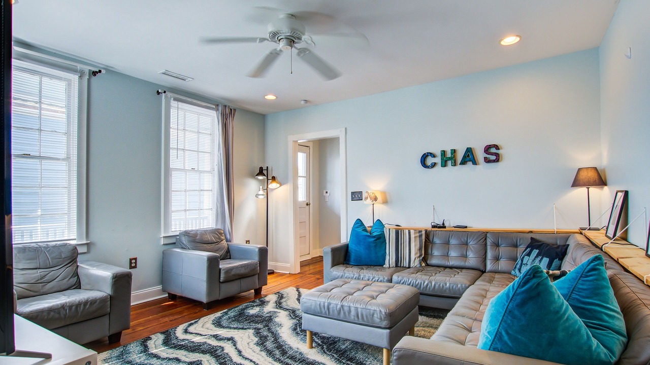 Photo of Livingroom in Downtown Charleston