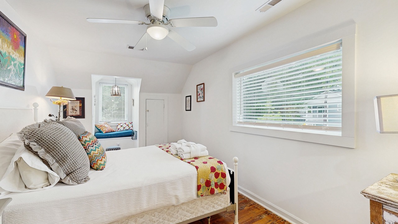 Photo of Bedroom in Hanahan
