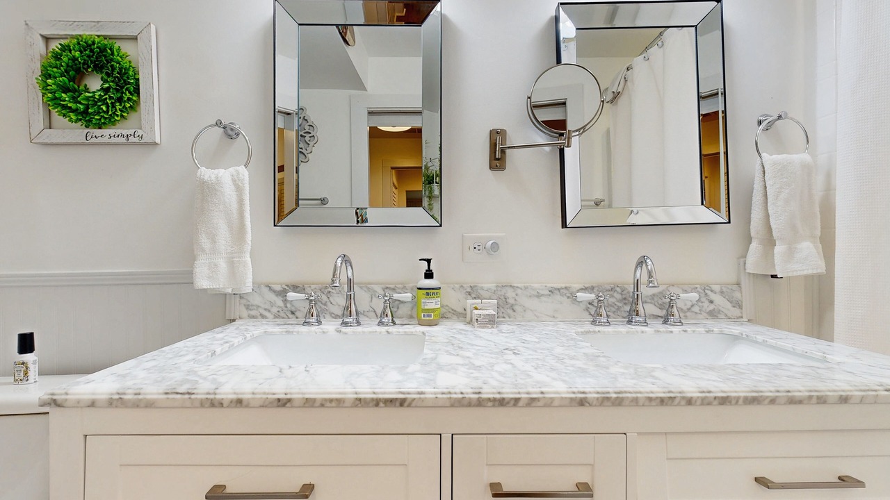 Photo of Bathroom in Hanahan