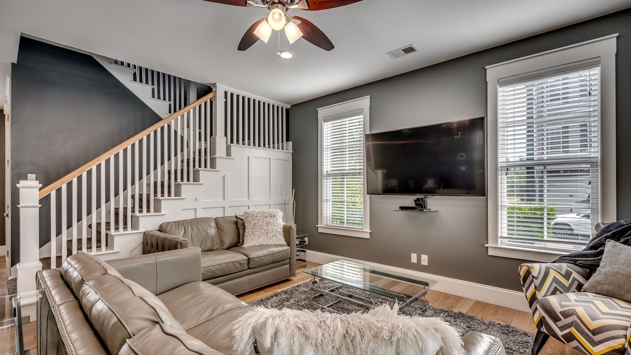 Photo of Livingroom in Windy Hill