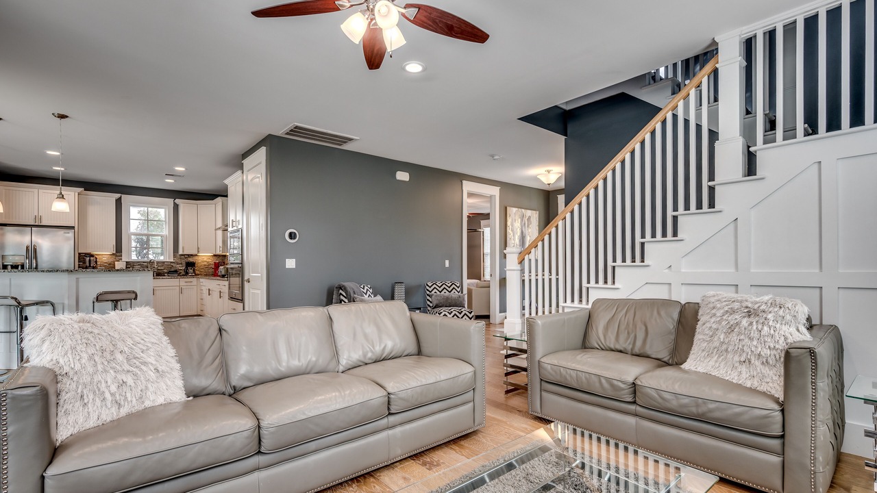 Photo of Livingroom in Windy Hill