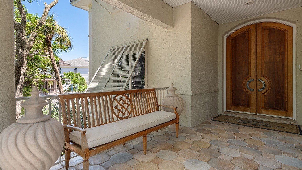 Photo of Patio Balcony in Debordieu Colony