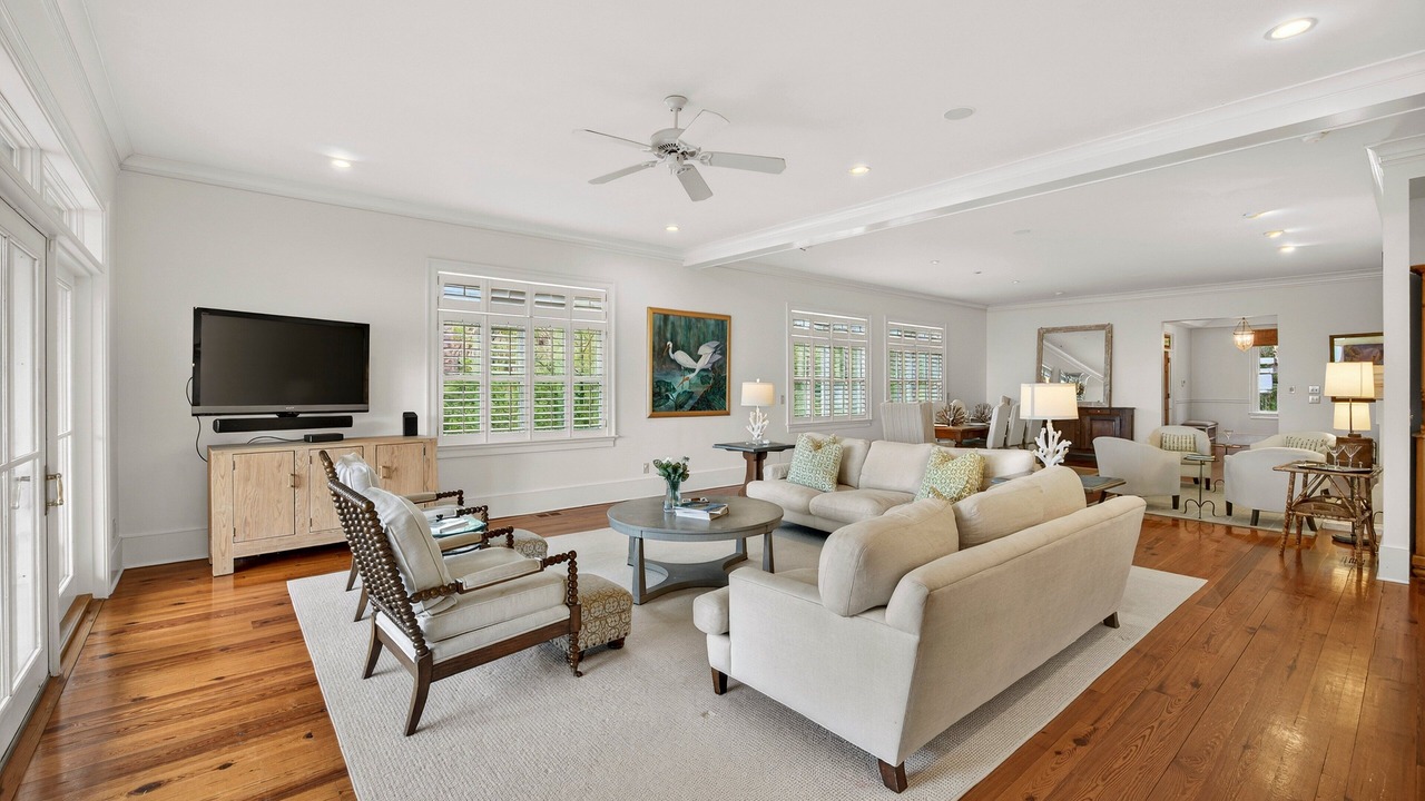 Photo of Livingroom in West Beach