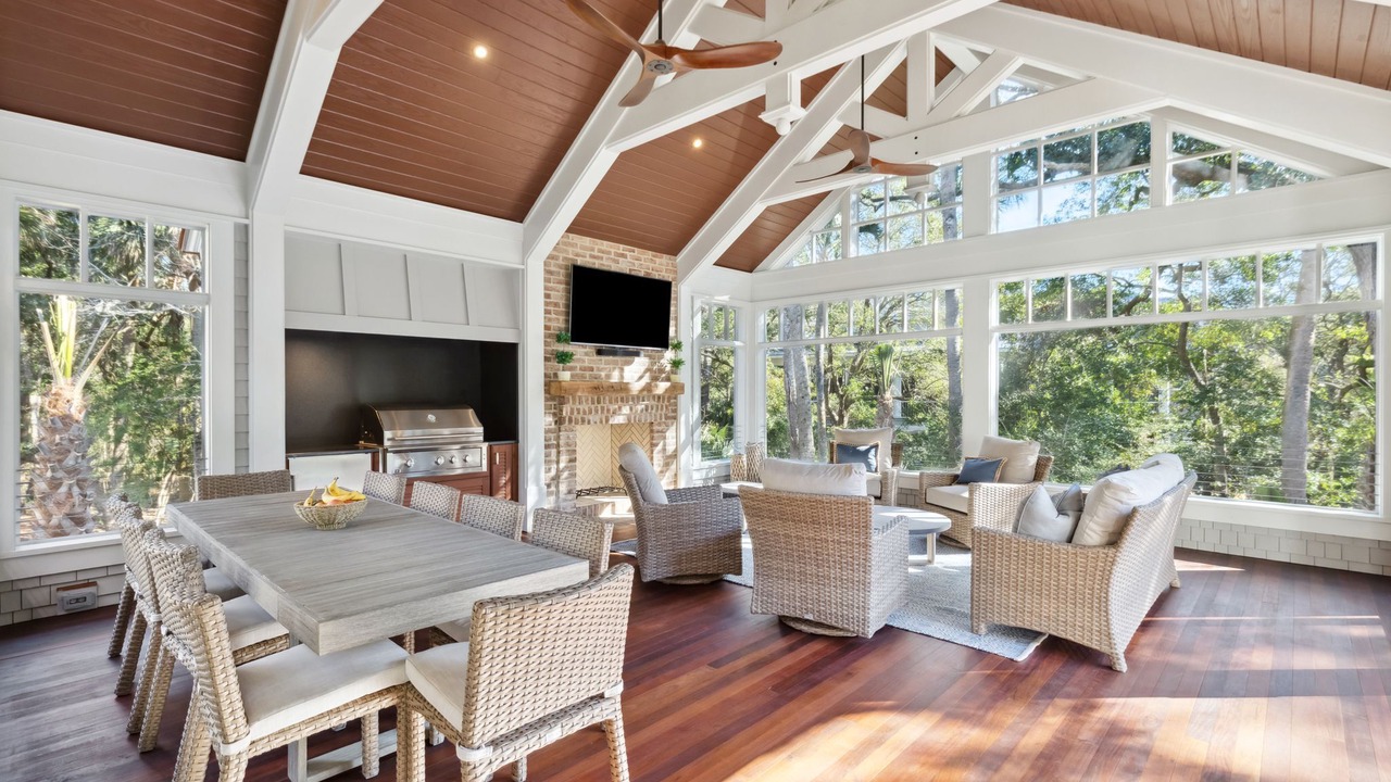Photo of Livingroom in Vanderhorst Plantation
