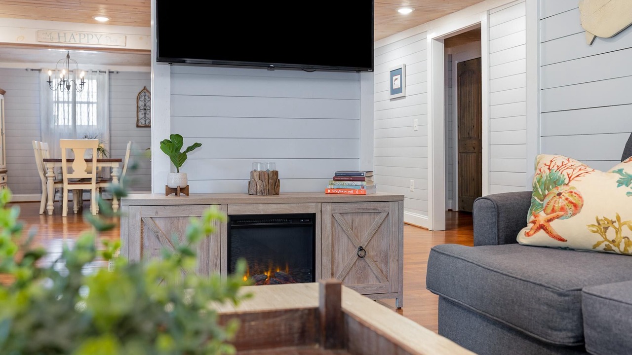 Photo of Livingroom in Crescent Beach