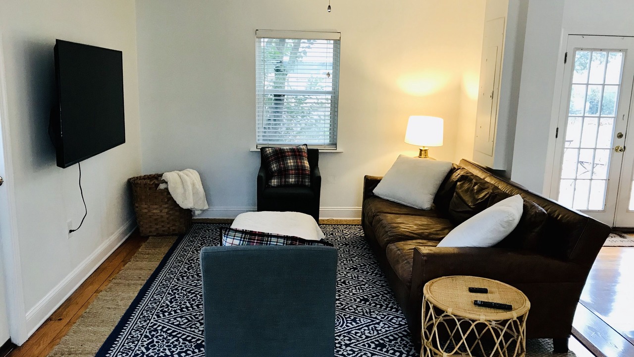 Photo of Livingroom in West Ashley