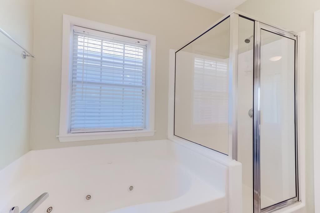 Photo of Bathroom in Waters Edge